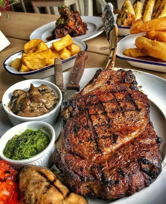 Delicious Dining Experience at NEW UMUNYINYA HOUSE LTD